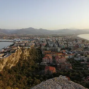 Frühstückspension Milazzo: La Porta Delle Eolie