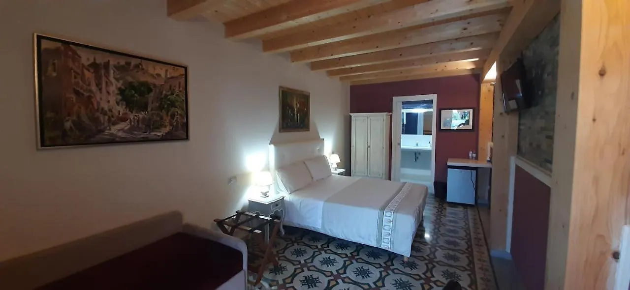 Al Castello B&B Милаццо