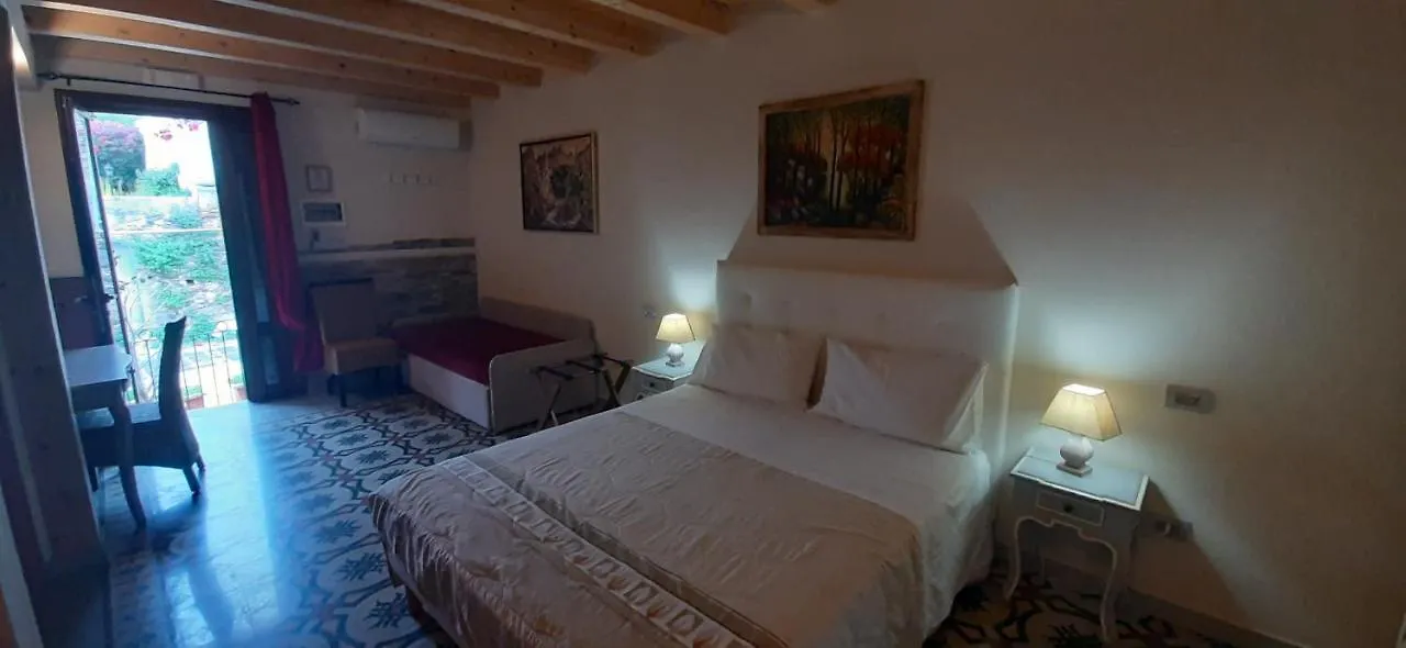 Al Castello B&B Милаццо